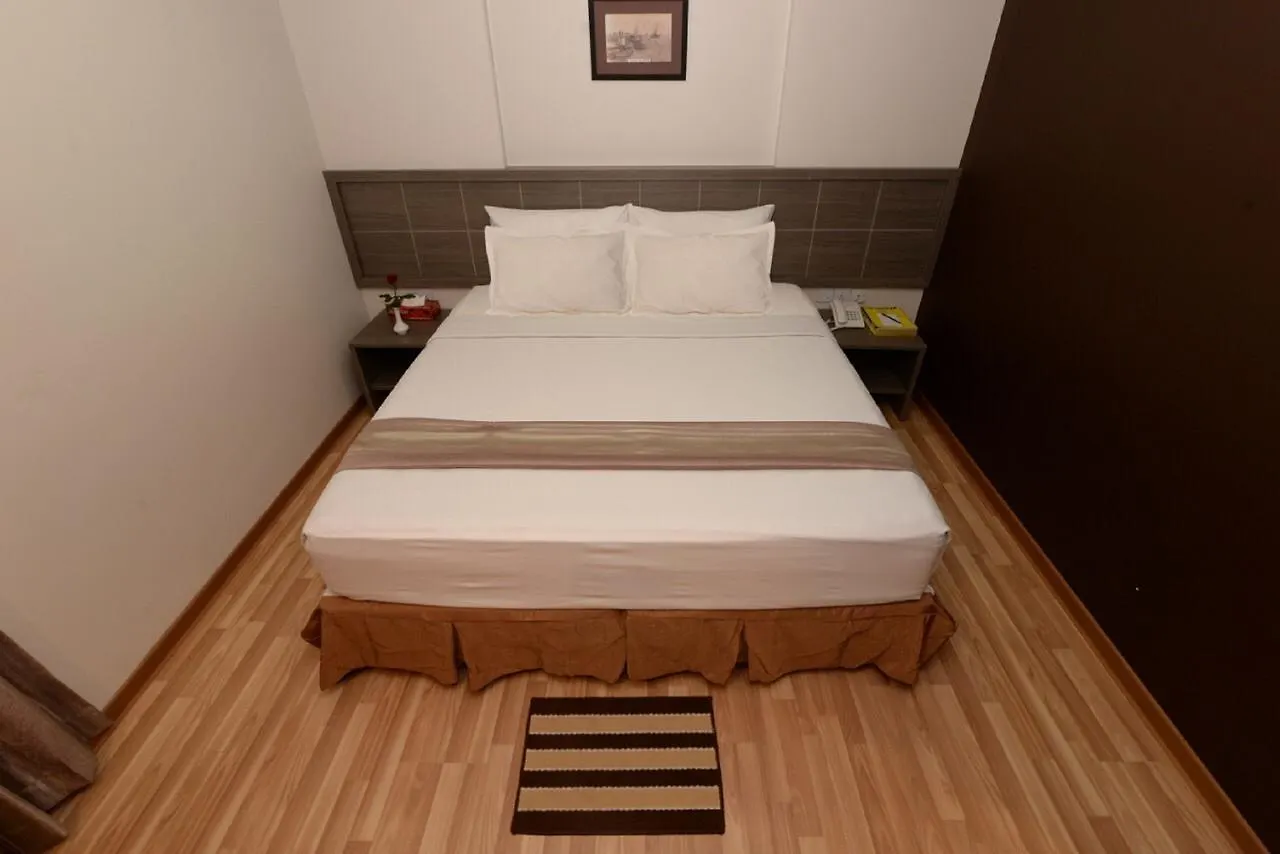 Min Nandar Garden Hotel Thanlyin 3*,
