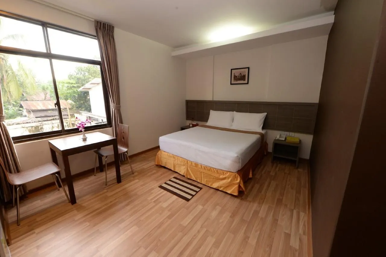 Min Nandar Garden Hotel Thanlyin